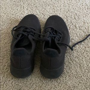 Barely worn Allbirds